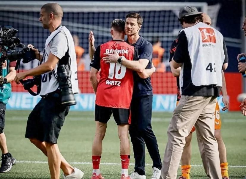 mk体育欧篮联倒计时；勒沃库森赛前战术微调；细节引发关注；球迷炸锅；控场能力受关注的简单介绍