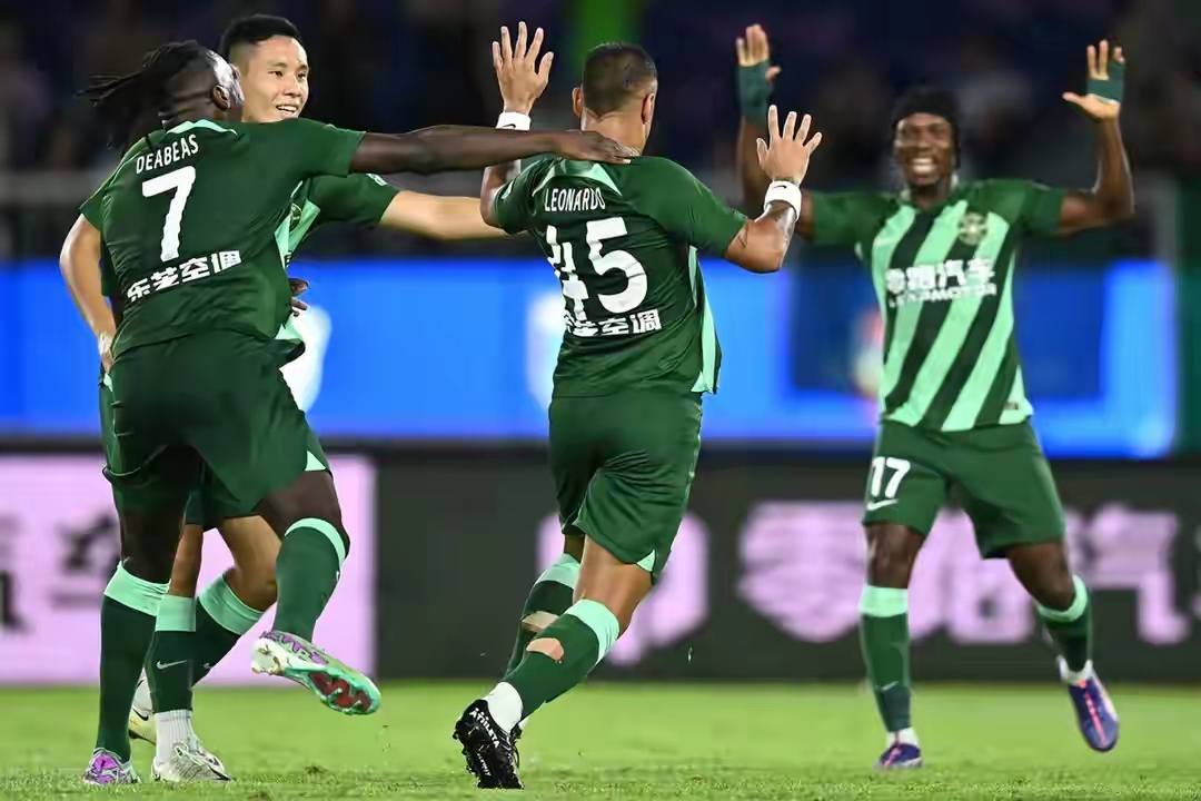 mk体育冲刺阶段中超传出新动向，纽卡斯尔豪取连胜，管理层表态——悬念犹存，轮换策略成焦点的简单介绍