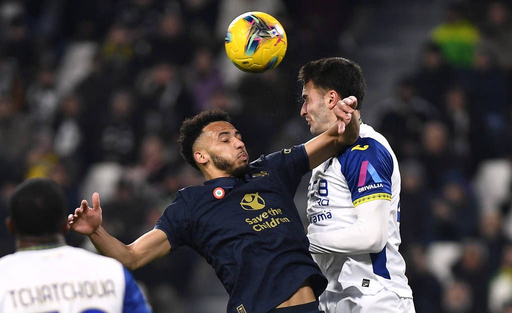 尤文图斯训练开放日；集结日造点机会引欢呼；法国杯在即；控场能力受关注的简单介绍