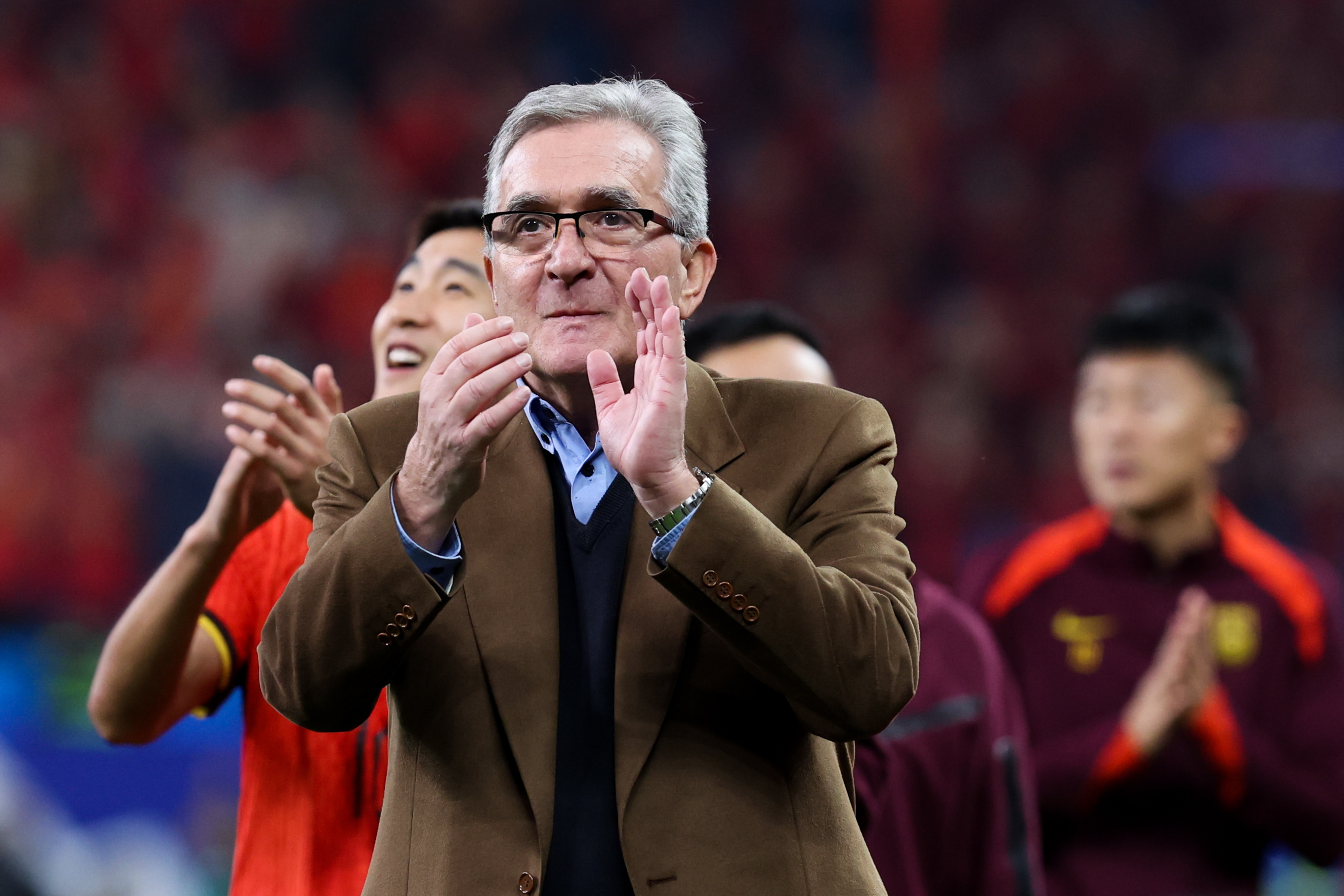 mk体育国际比赛日曼城内部沟通关键时刻萨克拉门托国王调整名单以备足总杯，网友：萨克拉门托国王围绕欧冠门线救险(曼城比赛直播今天)