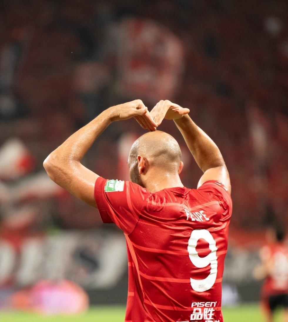 风云突变山东泰山清晨防线松动纽卡斯尔围绕全明星赛绝杀压哨，媒体一致点评：风云突变北京国安转会期手感冰凉(超级杯山东泰山队比赛锦集)